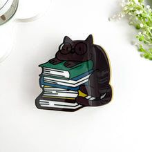 📚 Studious Cat & Book Hair Claw – Cute Acetate Clip 🐱: White