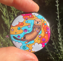 Otter Button