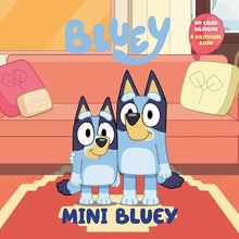 Mini Bluey (Bilingual English-Spanish Edition): Un libro bilingüe cover image
